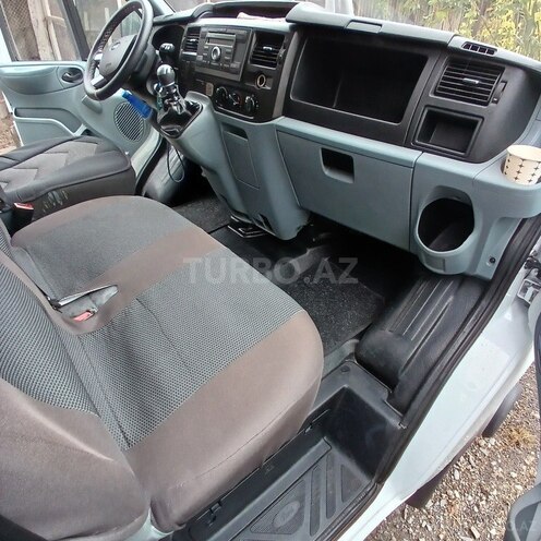 Ford Transit 2011, 199,058 km - 2.4 l - Qax