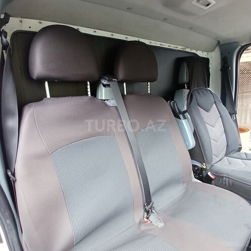 Ford Transit 2011, 199,058 km - 2.4 l - Qax