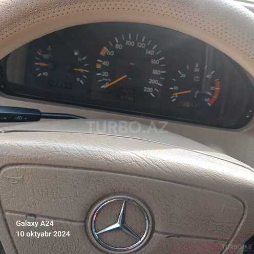 Mercedes C 220 1999, 372,000 km - 2.2 l - Bakı