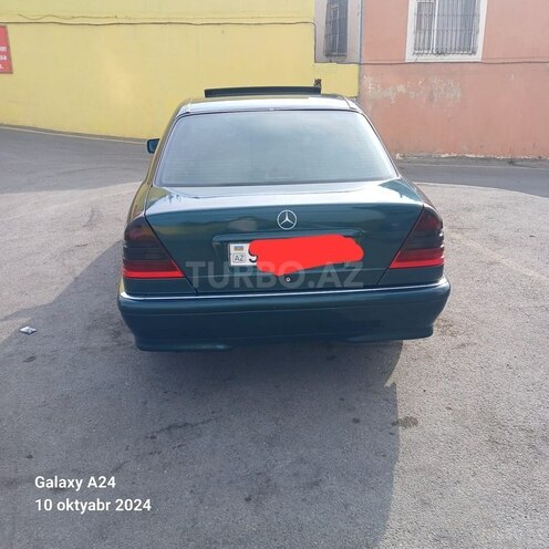 Mercedes C 220 1999, 372,000 km - 2.2 l - Bakı