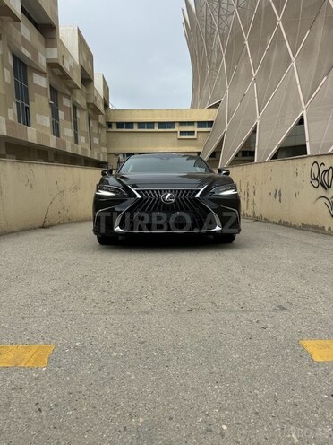 Lexus ES 300h 2023, 3,500 km - 2.5 l - Bakı