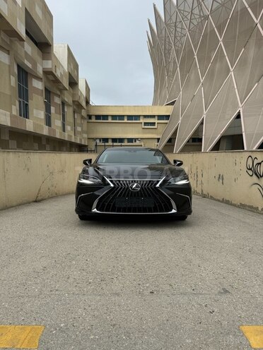 Lexus ES 300h 2023, 3,500 km - 2.5 l - Bakı
