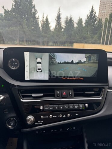 Lexus ES 300h 2023, 3,500 km - 2.5 l - Bakı