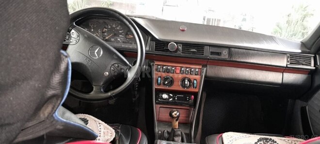 Mercedes E 200 d 1993, 422,234 km - 2.0 l - Ağdaş