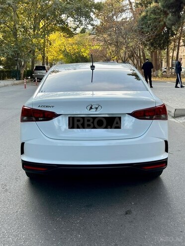 Hyundai Accent 2021, 80,000 km - 1.6 l - Bakı