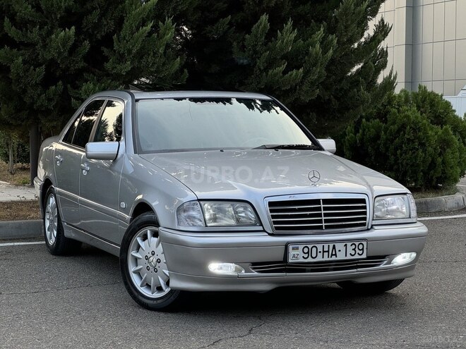 Mercedes C 200 1998, 298,000 km - 2.0 l - Saatlı