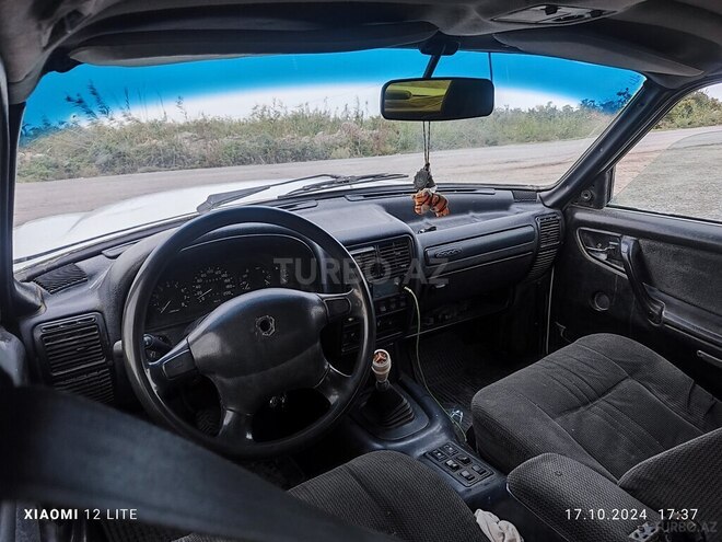 GAZ 3110 2001, 210,000 km - 2.4 л - Sabirabad