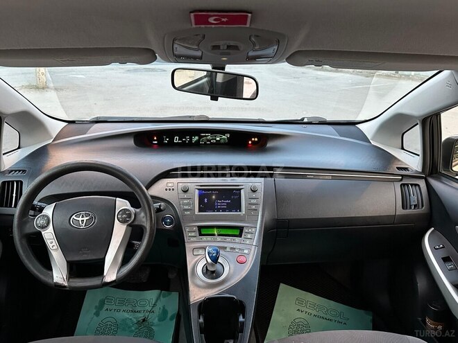 Toyota Prius 2015, 250,000 km - 1.8 l - Bakı