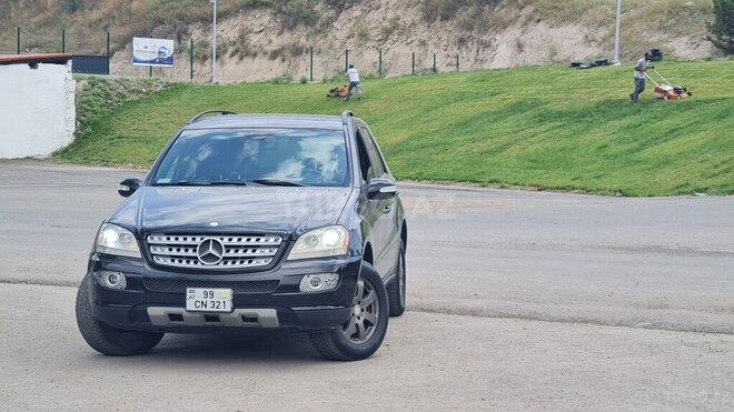 Mercedes ML 350 4MATIC 2005, 225,000 km - 3.5 л - Bakı