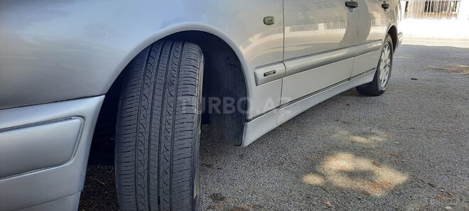 Mercedes E 200 d 1998, 430,000 km - 2.2 л - Bakı