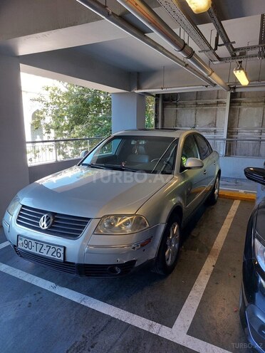 Volkswagen Passat 2004, 270,000 km - 1.8 л - Bakı