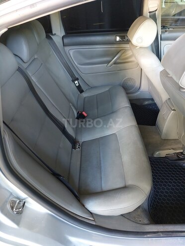 Volkswagen Passat 2004, 270,000 km - 1.8 л - Bakı
