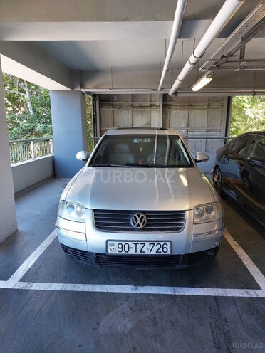 Volkswagen Passat 2004, 270,000 km - 1.8 л - Bakı