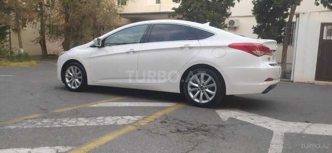 Hyundai i40 2013, 250,000 km - 1.7 l - Sumqayıt