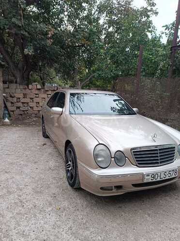 Mercedes E 220 d 2001, 299,123 km - 2.2 l - Bakı