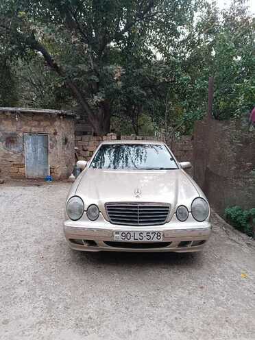 Mercedes E 220 d 2001, 299,123 km - 2.2 l - Bakı