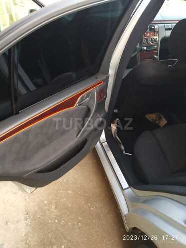 Mercedes E 240 2000, 290,000 km - 2.4 l - Şirvan