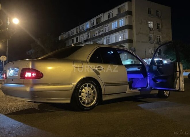 Mercedes E 200 2000, 180,000 km - 2.0 l - Bakı