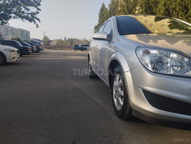 Opel Astra 2009, 265,000 km - 1.4 l - Gəncə