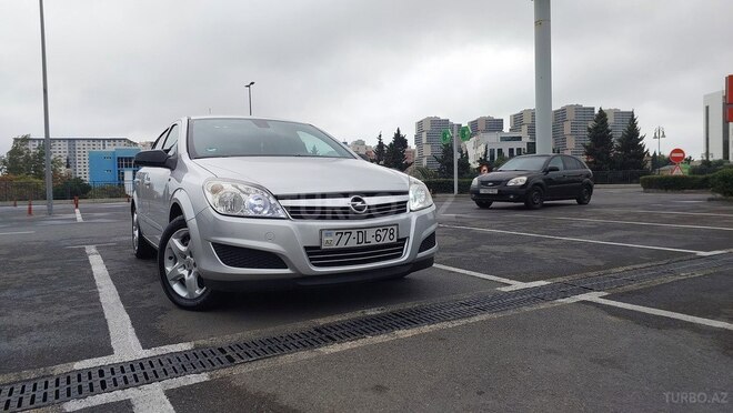 Opel Astra 2007, 191,000 km - 1.4 l - Bakı