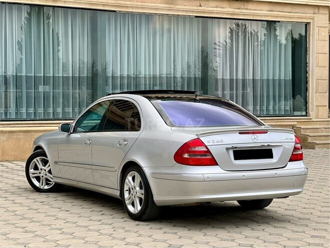 Mercedes E 240 2002, 286,865 km - 2.4 l - Sumqayıt