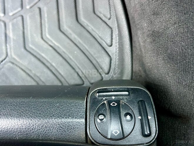 Mercedes E 240 2002, 286,865 km - 2.4 l - Sumqayıt