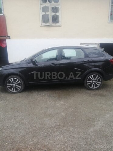 LADA (VAZ) Vesta SW Cross 2019, 40,000 km - 1.8 l - Astara