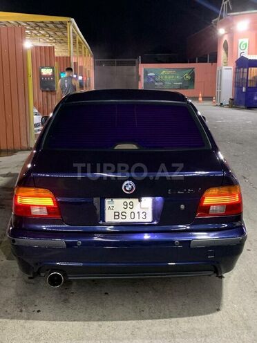BMW 525 2001, 300,000 km - 2.5 l - Bakı