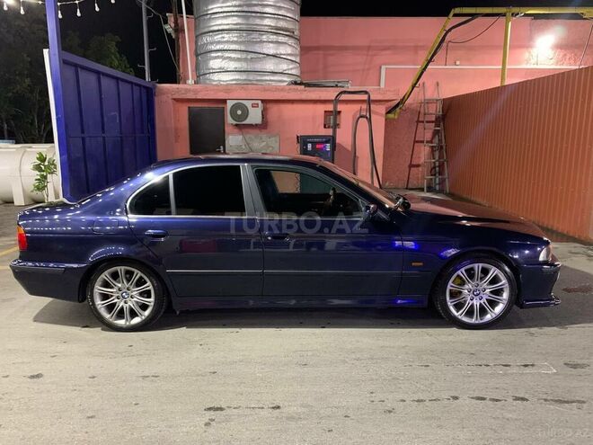BMW 525 2001, 300,000 km - 2.5 l - Bakı