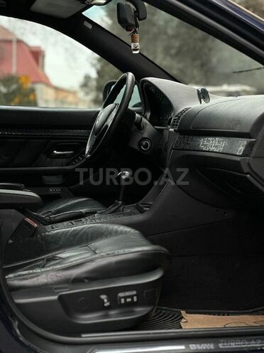 BMW 525 2001, 300,000 km - 2.5 l - Bakı