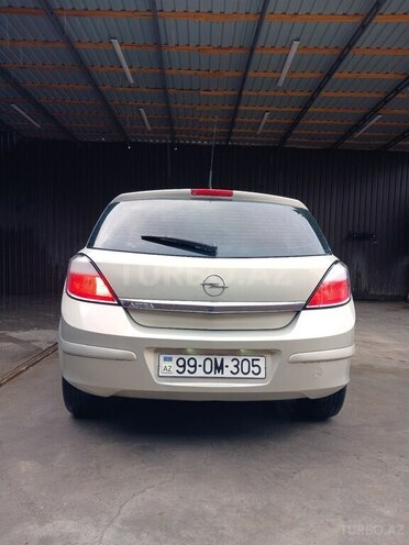 Opel Astra 2006, 255,000 km - 1.4 l - Gəncə
