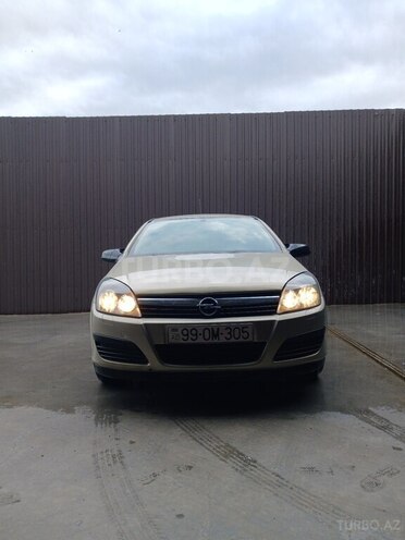 Opel Astra 2006, 255,000 km - 1.4 l - Gəncə
