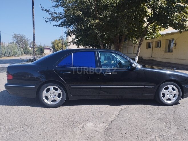 Mercedes E 240 2002, 490,000 km - 2.4 л - Beyləqan