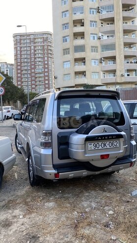 Mitsubishi Pajero 2011, 220,000 km - 3.5 л - Bakı
