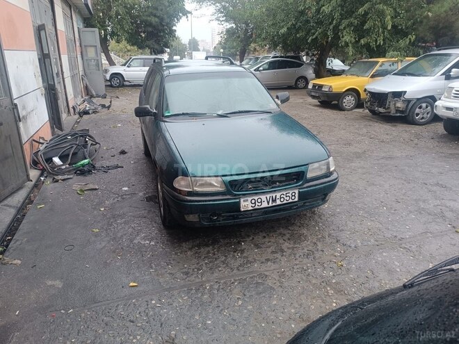 Opel Vectra 1997, 352,800 km - 1.6 л - Bakı