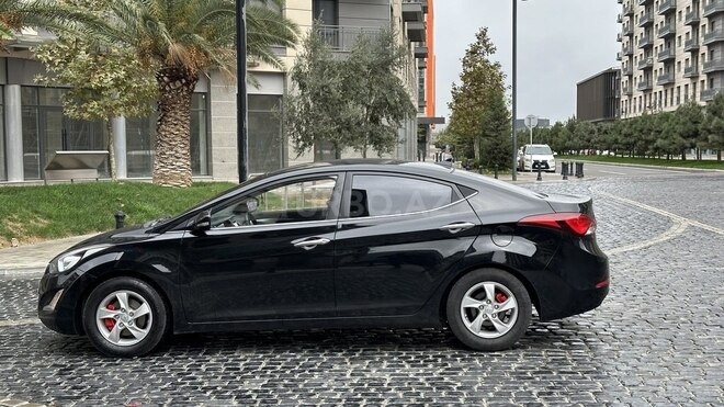 Hyundai Elantra 2015, 195,000 km - 1.6 l - Bakı