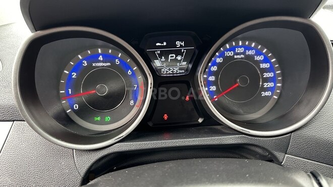 Hyundai Elantra 2015, 195,000 km - 1.6 l - Bakı