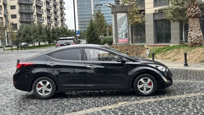 Hyundai Elantra 2015, 195,000 km - 1.6 l - Bakı