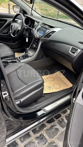 Hyundai Elantra 2015, 195,000 km - 1.6 l - Bakı
