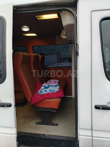 Mercedes Sprinter 313 2005, 422,000 km - 2.2 l - Bakı