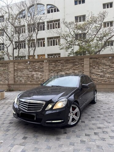 Mercedes E 350 d 2010, 301,000 km - 3.0 l - Bakı