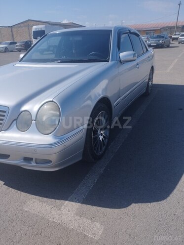 Mercedes E 240 1999, 275,000 km - 2.4 l - Masallı