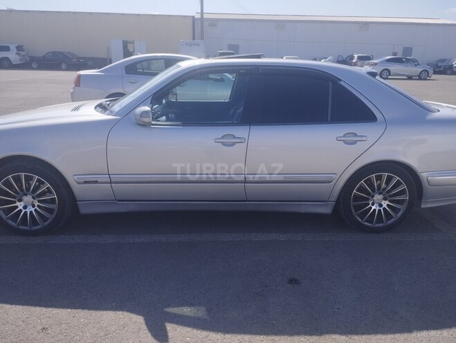 Mercedes E 240 1999, 275,000 km - 2.4 l - Masallı