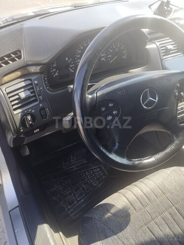 Mercedes E 240 1999, 275,000 km - 2.4 l - Masallı