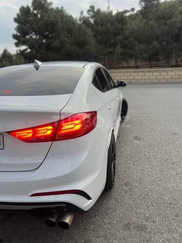 Hyundai Elantra 2017, 150,000 km - 1.6 л - Bakı