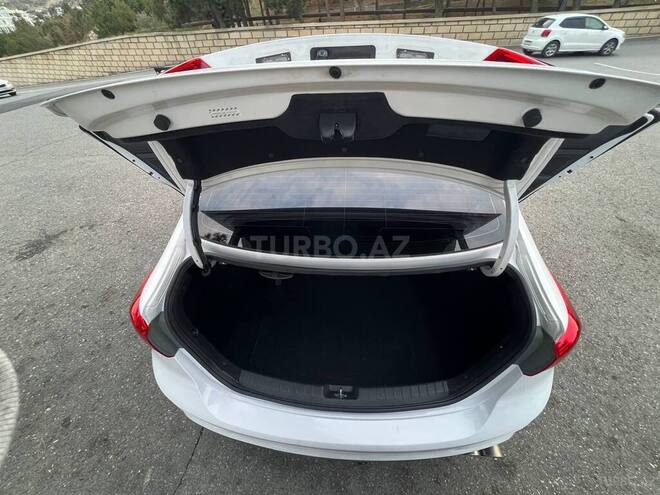 Hyundai Elantra 2017, 150,000 km - 1.6 л - Bakı