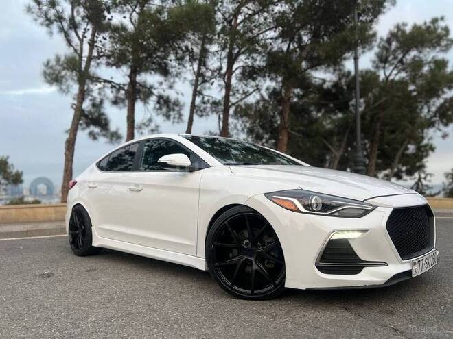 Hyundai Elantra 2017, 150,000 km - 1.6 л - Bakı