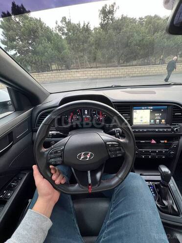Hyundai Elantra 2017, 150,000 km - 1.6 л - Bakı
