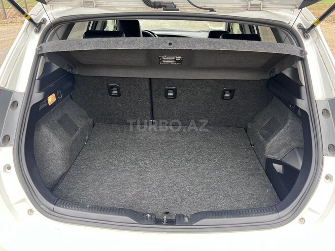 Toyota Auris 2016, 87,000 km - 1.8 l - Bakı