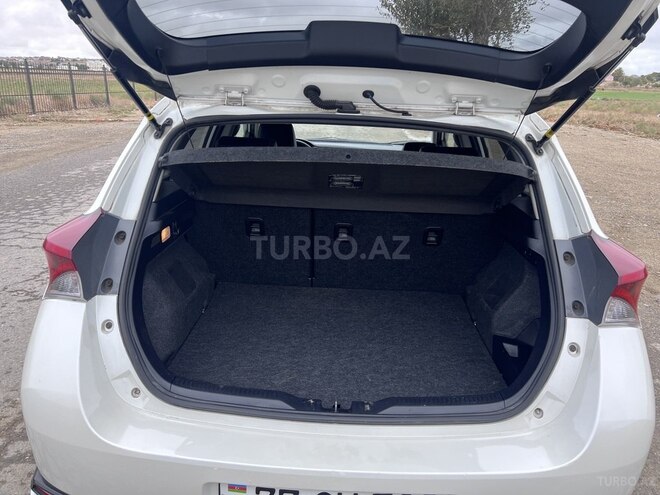 Toyota Auris 2016, 87,000 km - 1.8 l - Bakı